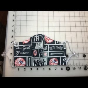 NY Yankees Face Mask